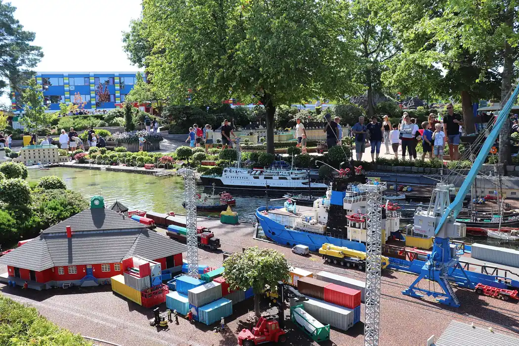 Port z klocków LEGO w Minilandzie w LEGOLAND Billund