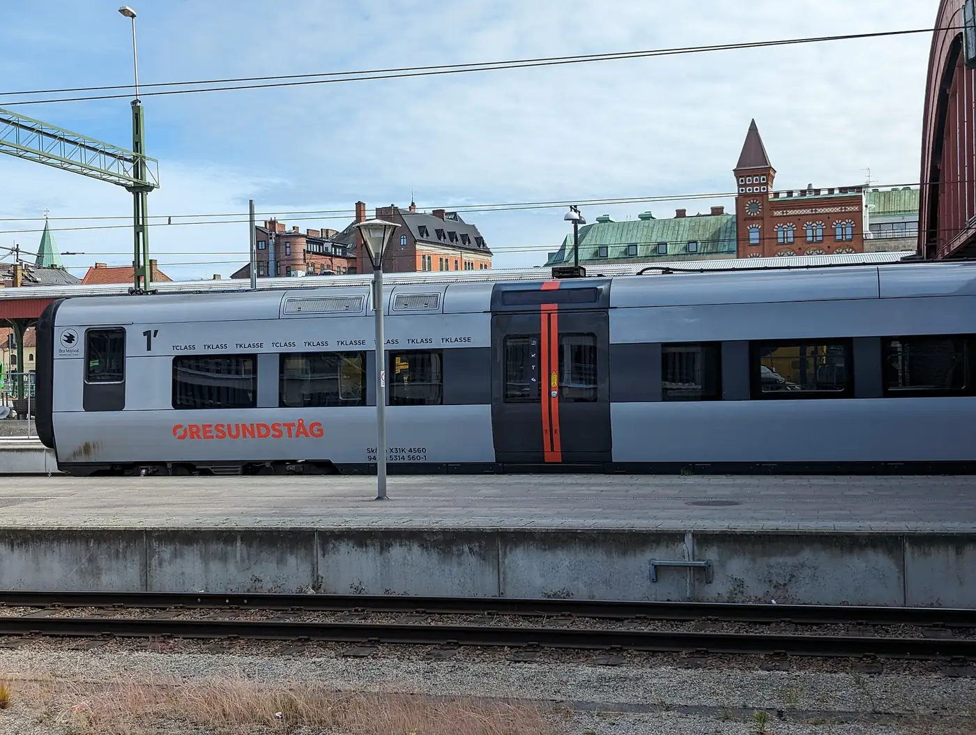 Pociąg Öresundståg na dworcu Malmö C